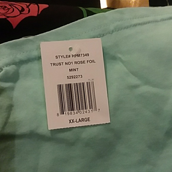 XXL T-Shirt - Picture 4 of 4